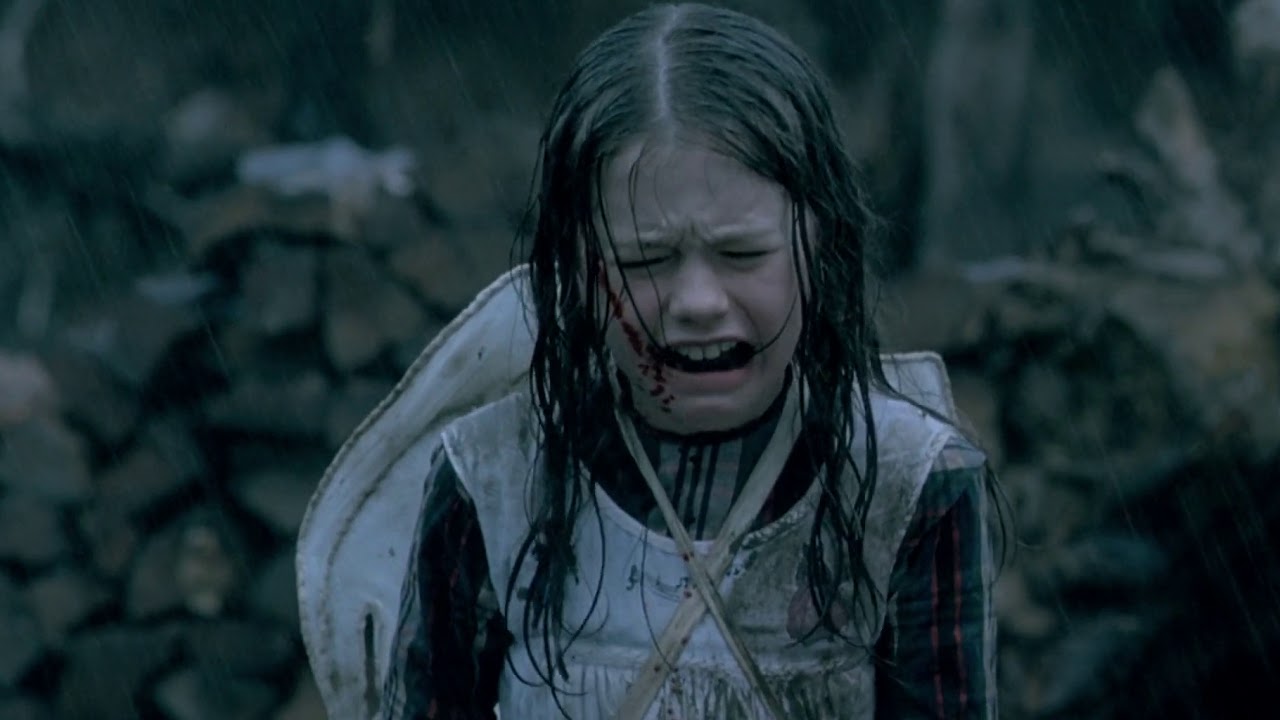 Alisdair cuts off Ada's finger | The Piano | 1993
