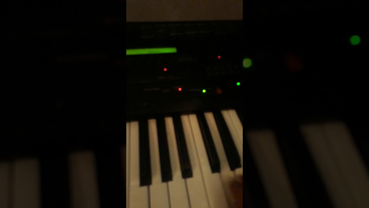 Teclado Technics KN 1000 e 200 demonstração instrumentos de cordas