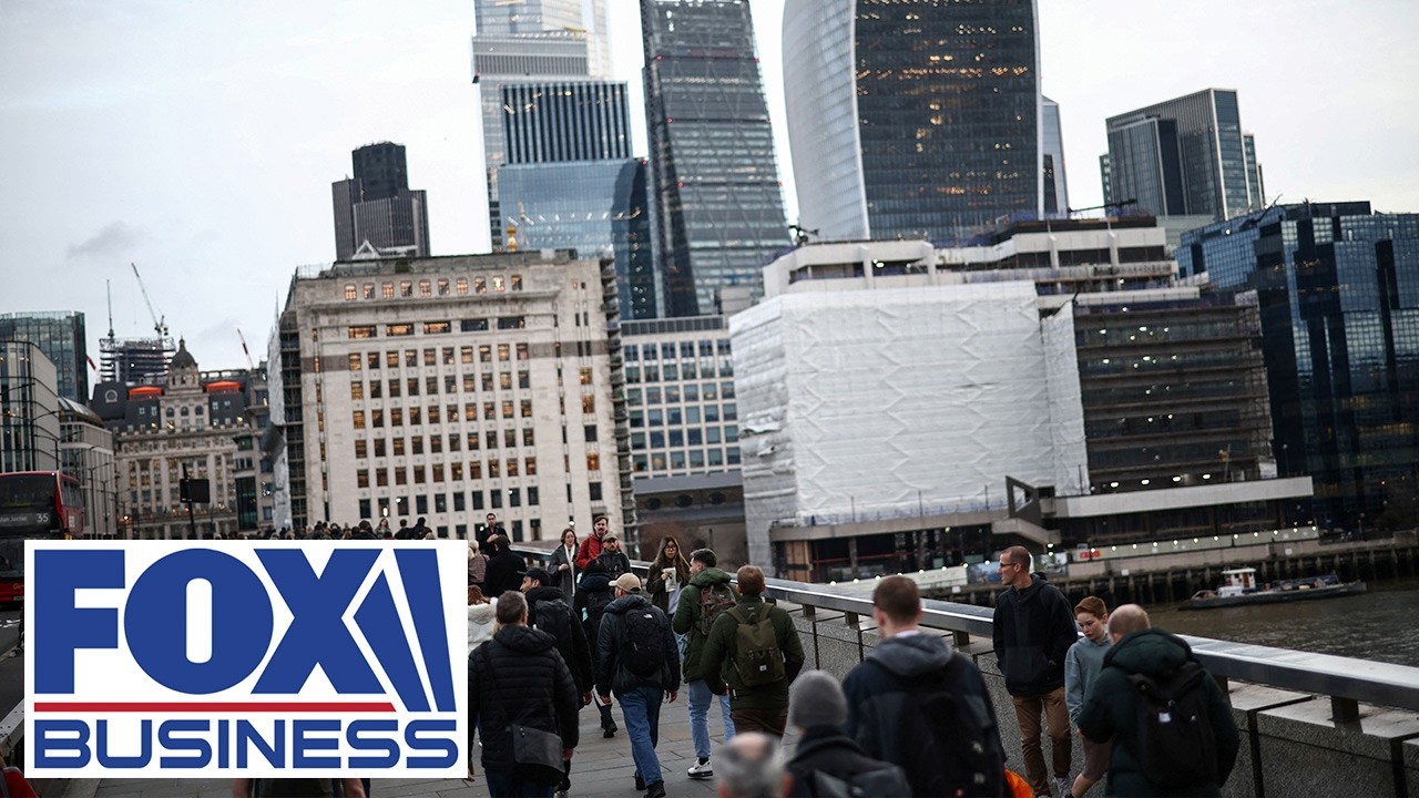 Expert says this is &lsquo;absolutely&rsquo; a &lsquo;global crisis&rsquo;