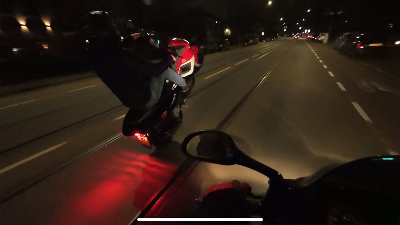 Gilera Runner Night Ride - Straatweg Rotterdam 180cc