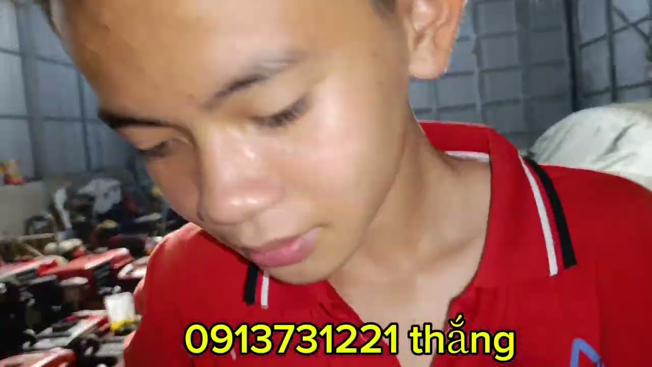 Tối ngày 30/1 em lên tiếp 3 máy dầu nhỏ xíu nhờ cô chú tham khảo!