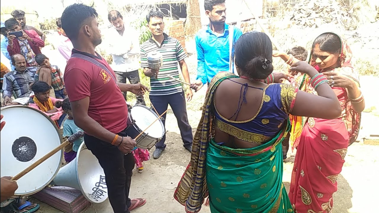 सीधी जिले का सुपरहिट बैंड बाजा डांस देसी बघेली डांस (Praphull Mastigrup) Desi band Baja shidhi