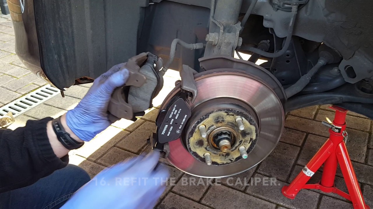 Toyota Yaris 2012 Front Disc Pads Replacement