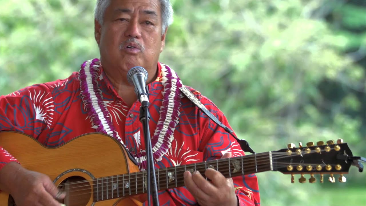 George Kahumoku, Jr. - Ho`okupu (HiSessions.com Acoustic Live!)