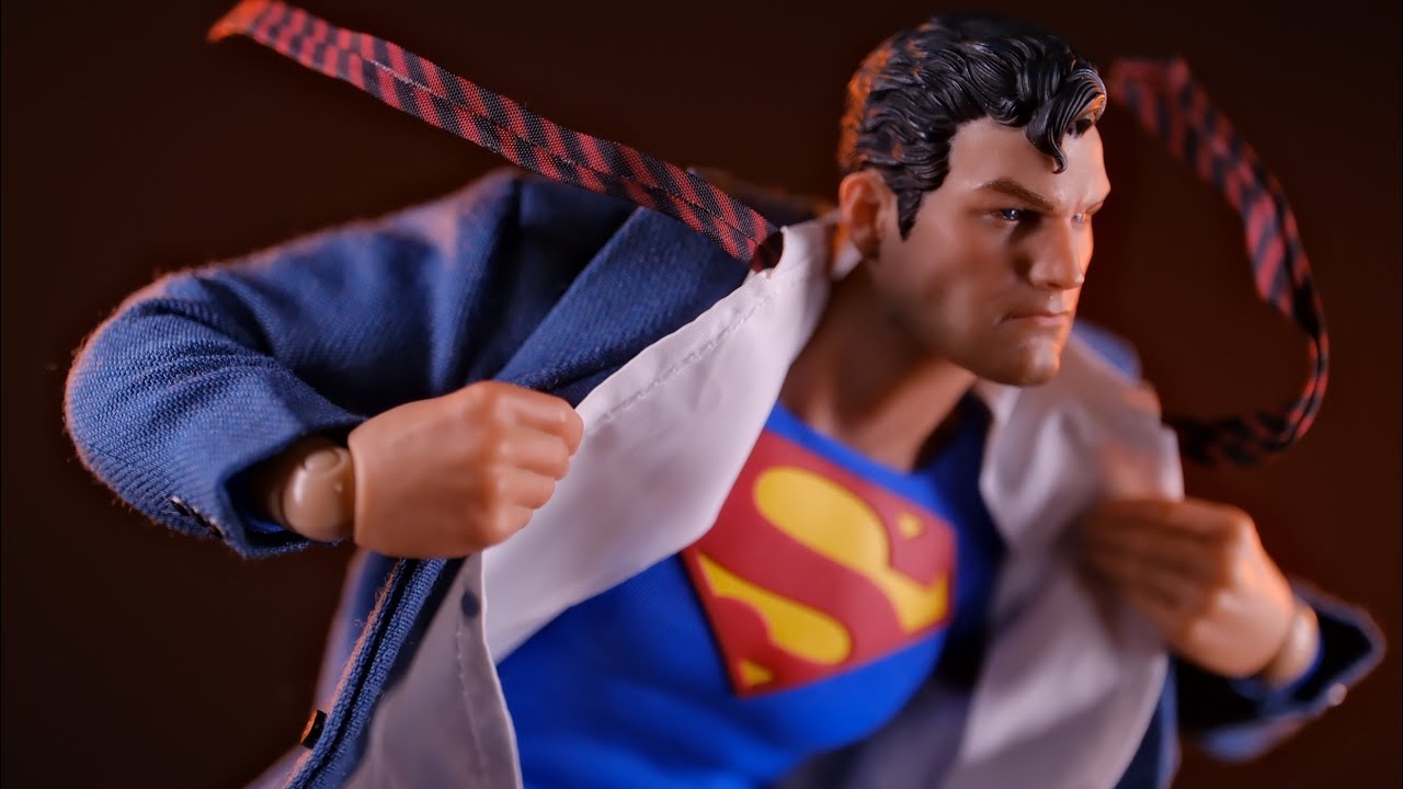 Muff Toys Protector of Metropolis (Clark Kent) Figure Review!!! A Straight BANGER!!! 🔥🔥🔥