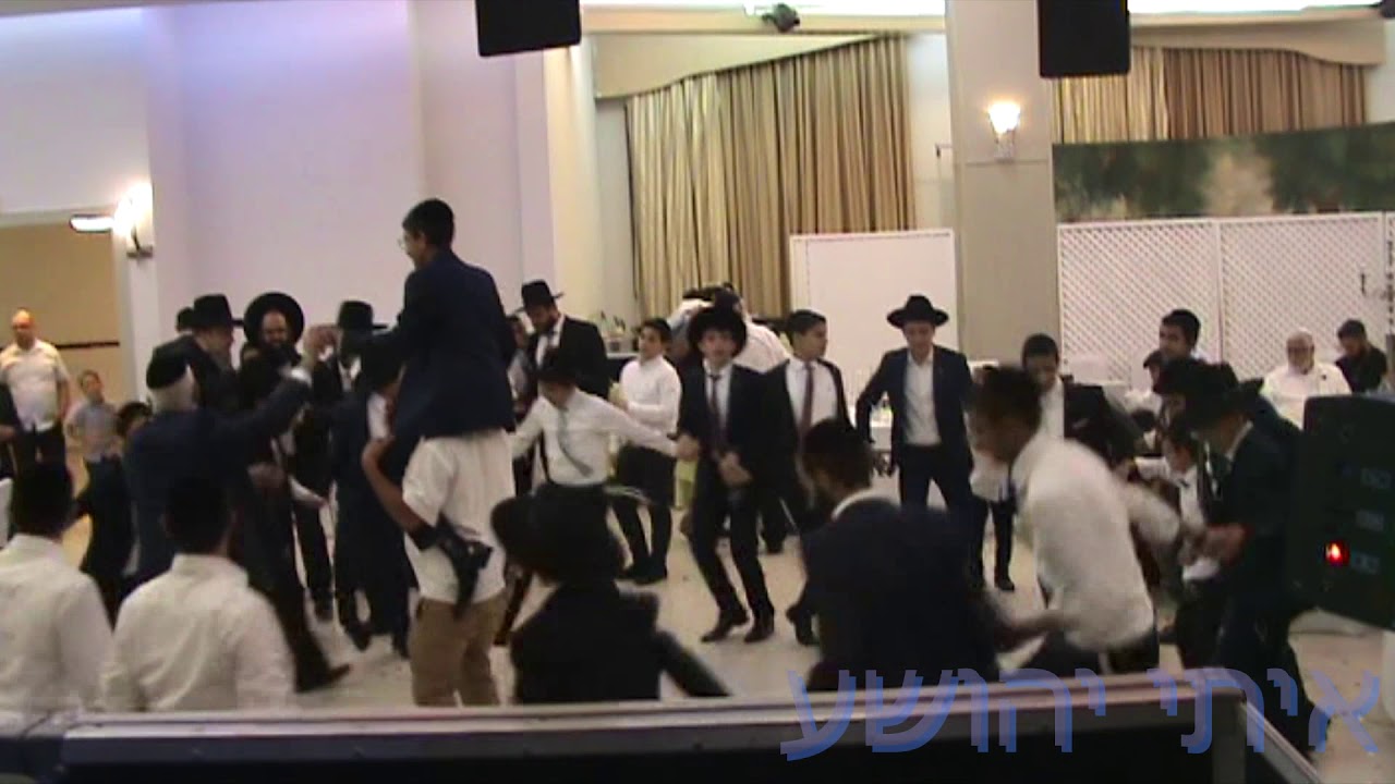 איתי בהרקדה חסידית - בר מצוה חלק ב