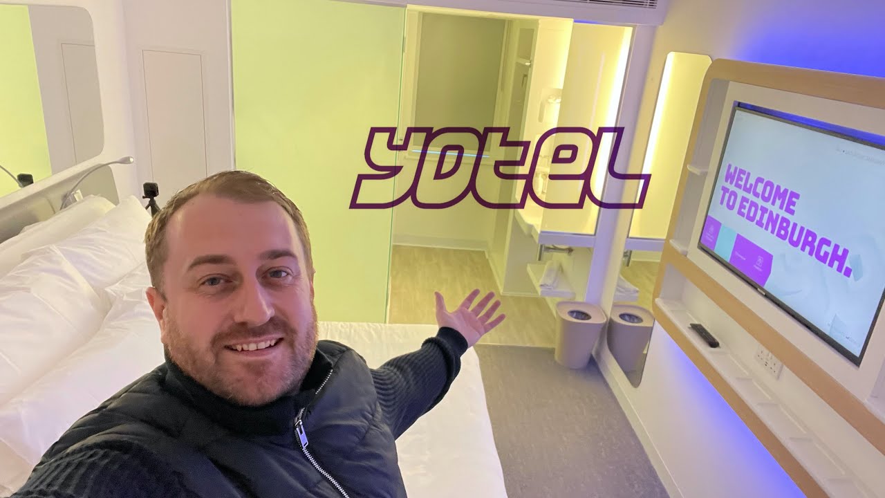 Yotel Hotel Edinburgh Room Review | Premium Queen Room