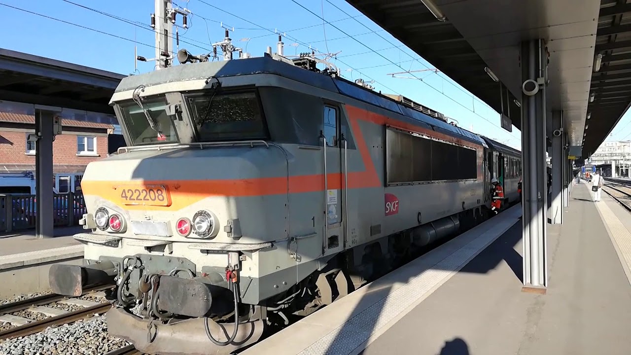 échange de locomotive à Amiens au train 2008 le 15 mai 2019