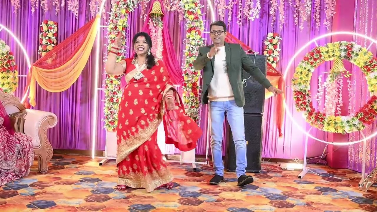 Rahul bhaiya bhabhi dance performance