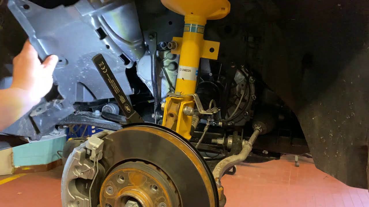 Dacia Duster Motortieferlegung Höherlegung Bilstein B8 Offroad Eibach Pro Lift Kit Radspoiler
