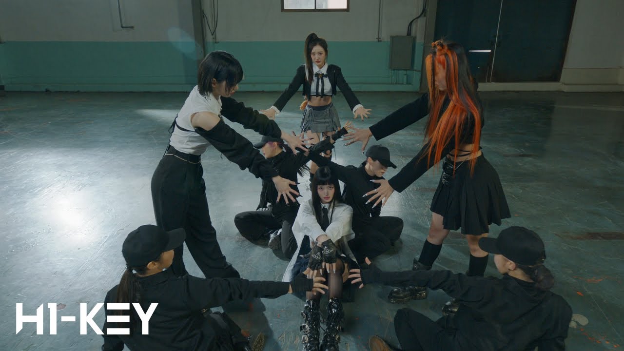 H1-KEY(하이키) '건물 사이에 피어난 장미 (Rose Blossom)' M/V (Performance Ver.)