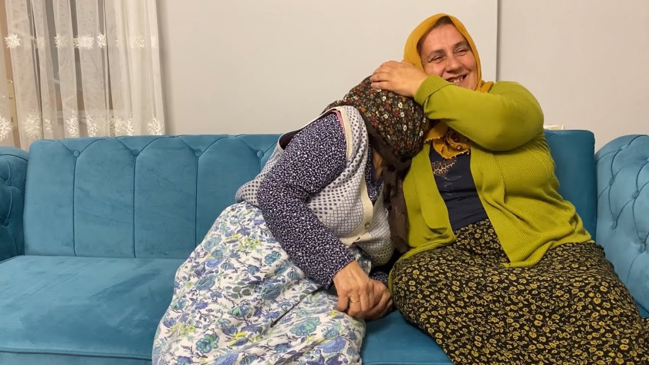 EMEKLİ MAAŞI 30 BİN OLMUŞ 😄 ASIRLIK NENE İLE GÜLMELERE DOYULMAZ
