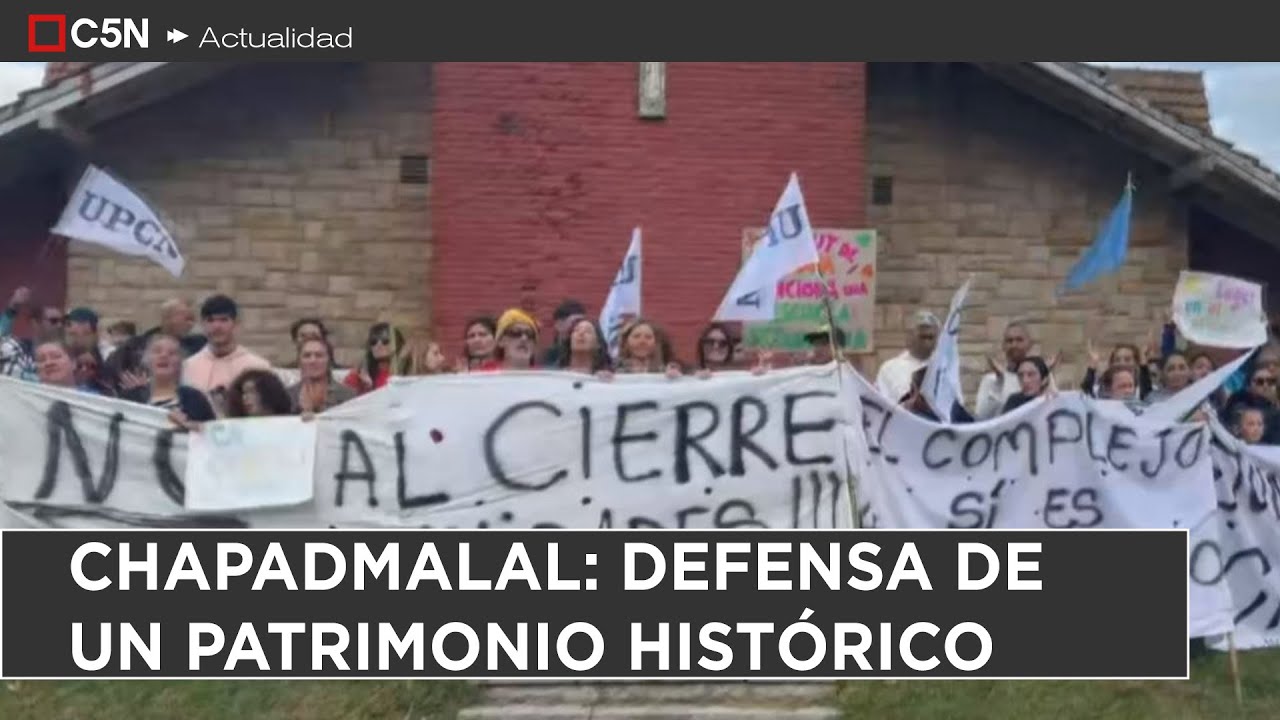 VECINOS se REUNIERON para dar un ABRAZO SIMBÓLICO al COMPLEJO de CHAPADMALAL