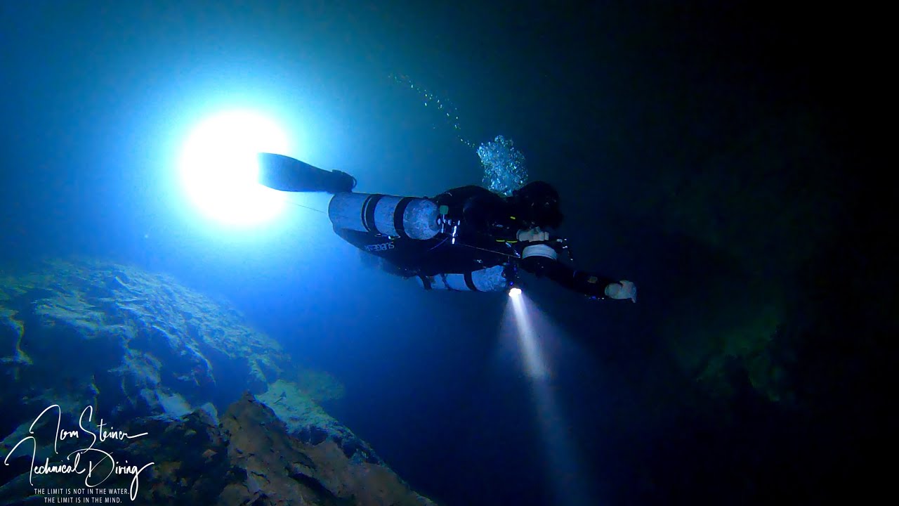 Gozo Technical Diving Cueva del Agua December 2021 Geothermal Cave