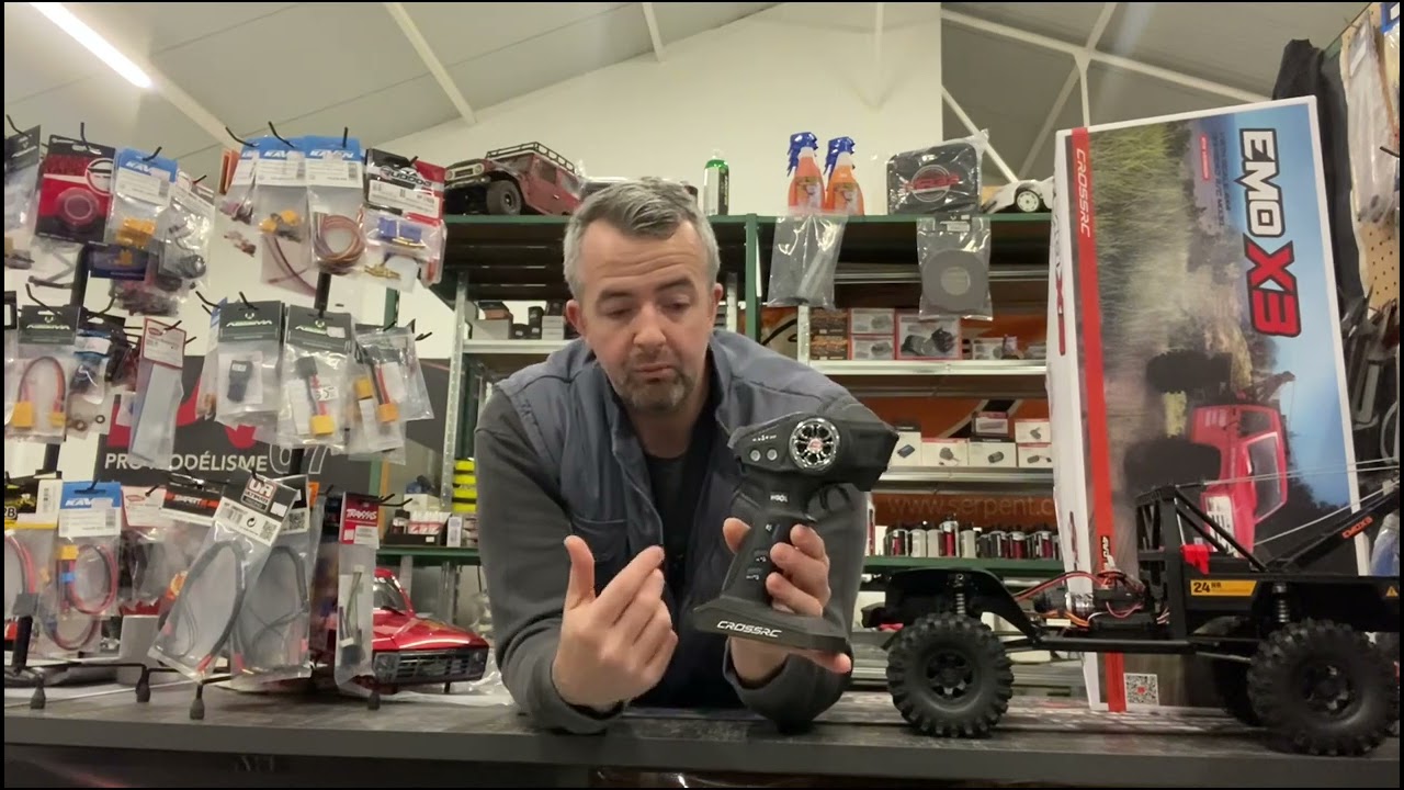 Cross Rc Emo X3 rouge métal chez Promodelisme67 à Urmatt