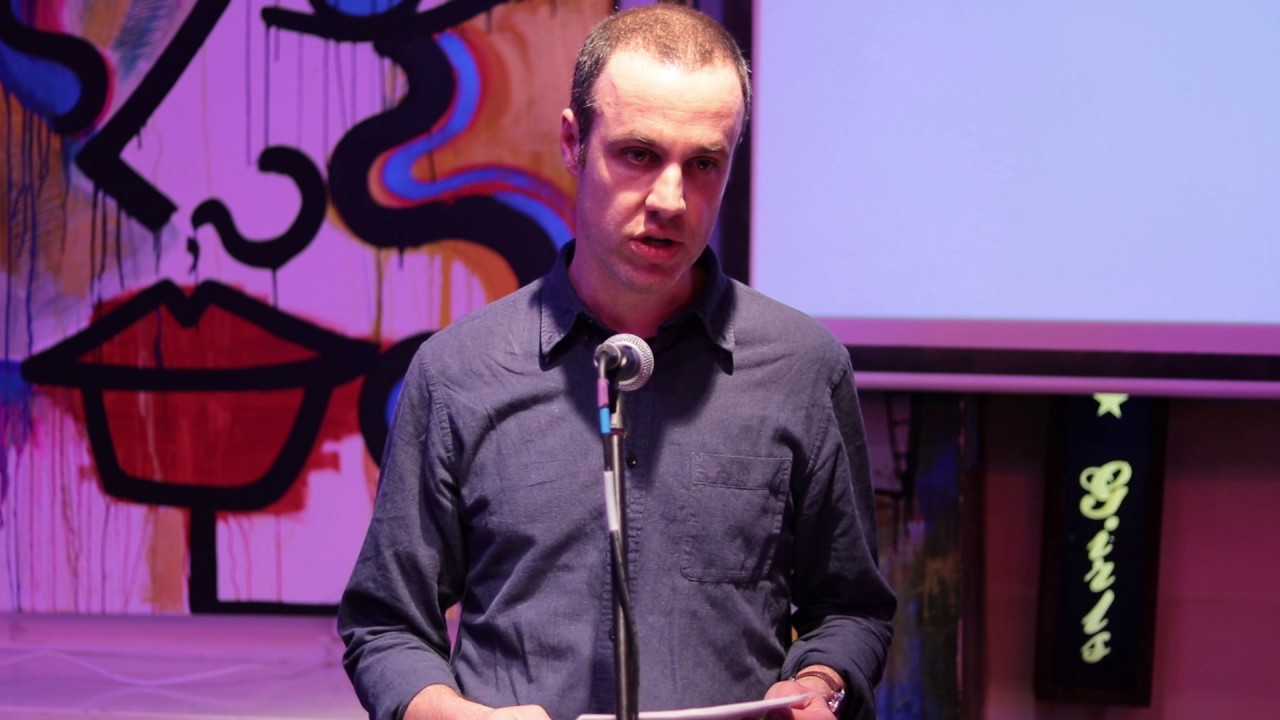 Looking Glass | Ian Steadman (Read by Dan Coxon) | Near-Future Fictions