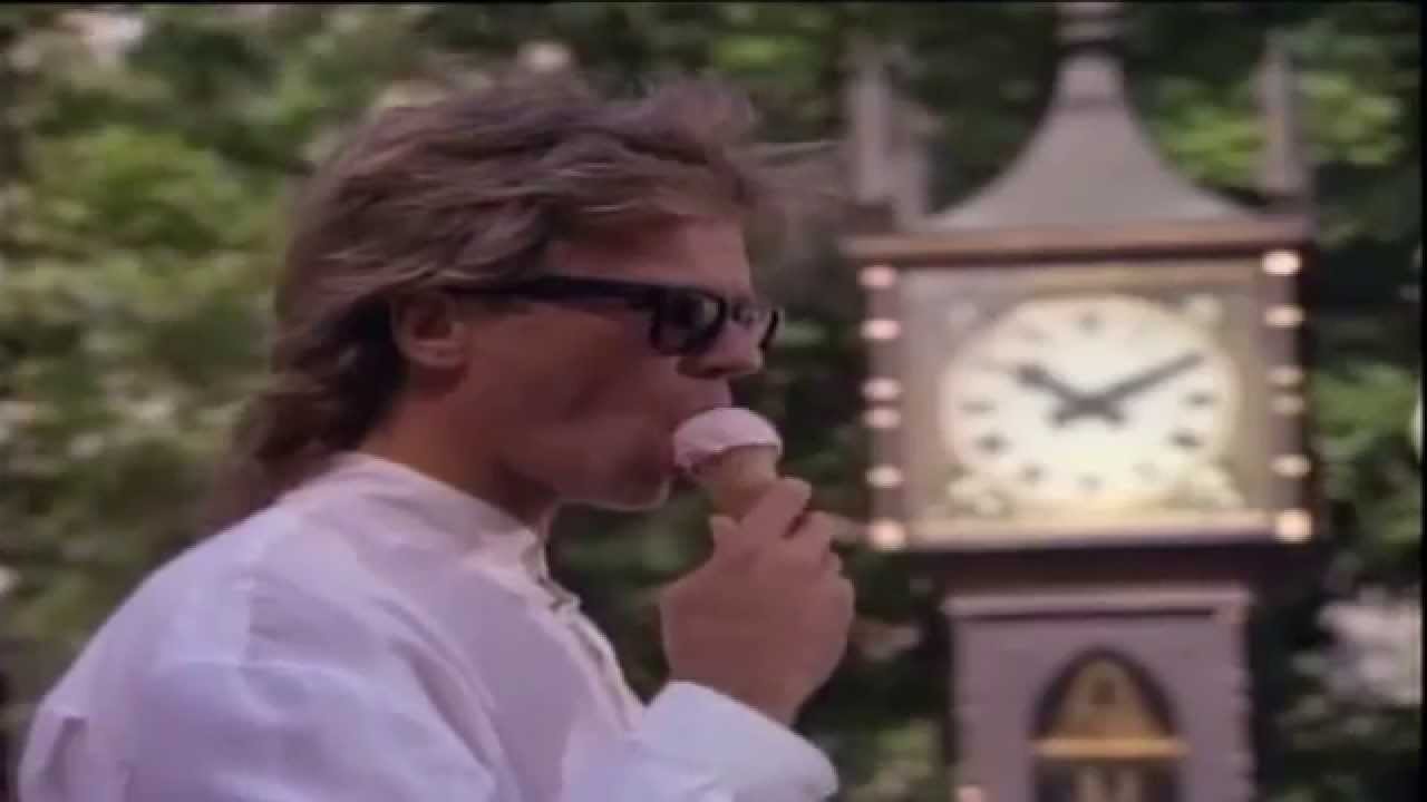 MacGyver New Opening 2 - Richard Dean Anderson