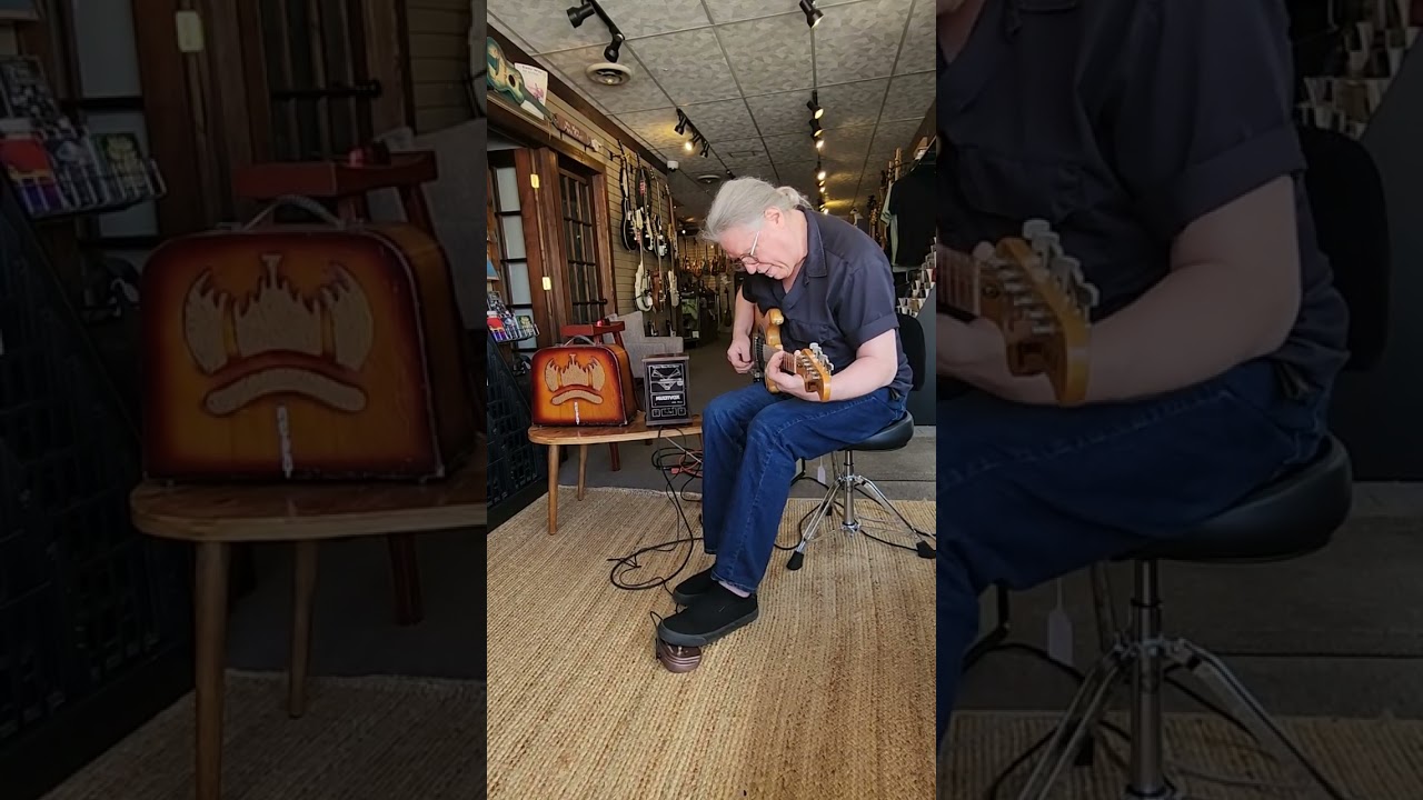 1952 Regal Amp with a Multivox Leslie pedal.