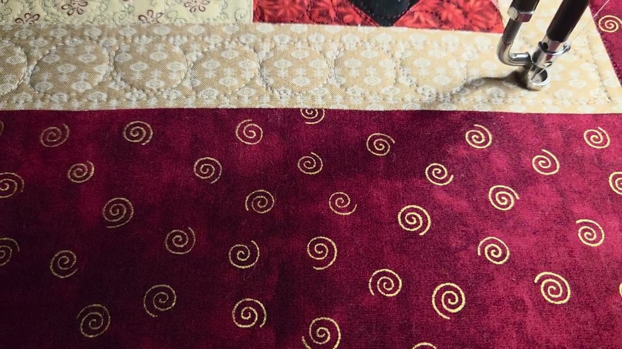 @VintageStylebyJo.. Borders on the Snowmen quilt ❄️❄️❄️