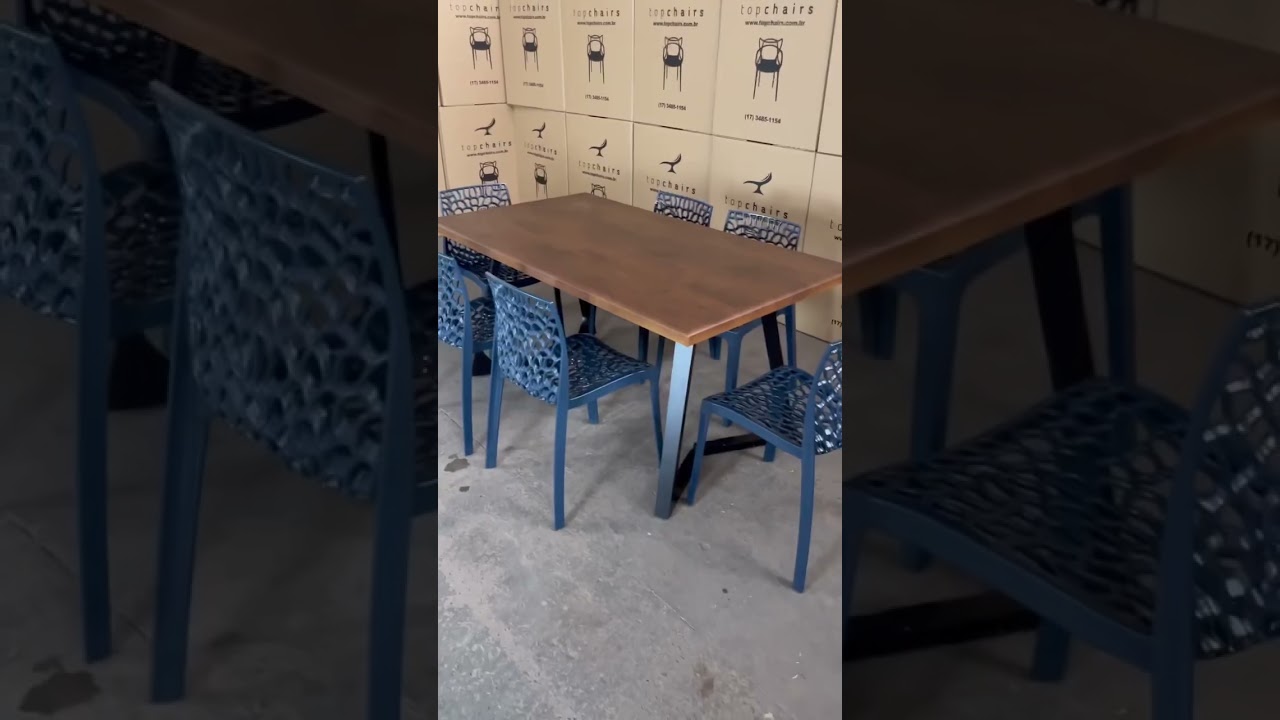 Cadeira Gruvyer + Mesa M&ocirc;naco = eleg&acirc;ncia pro seu ambiente 😍Acesse nosso site e confira!
