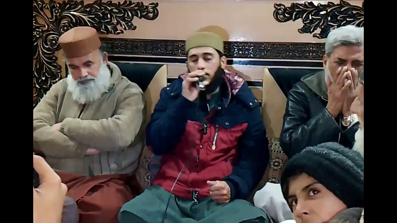 سرکار کے قدموں میں بات بن گئی 