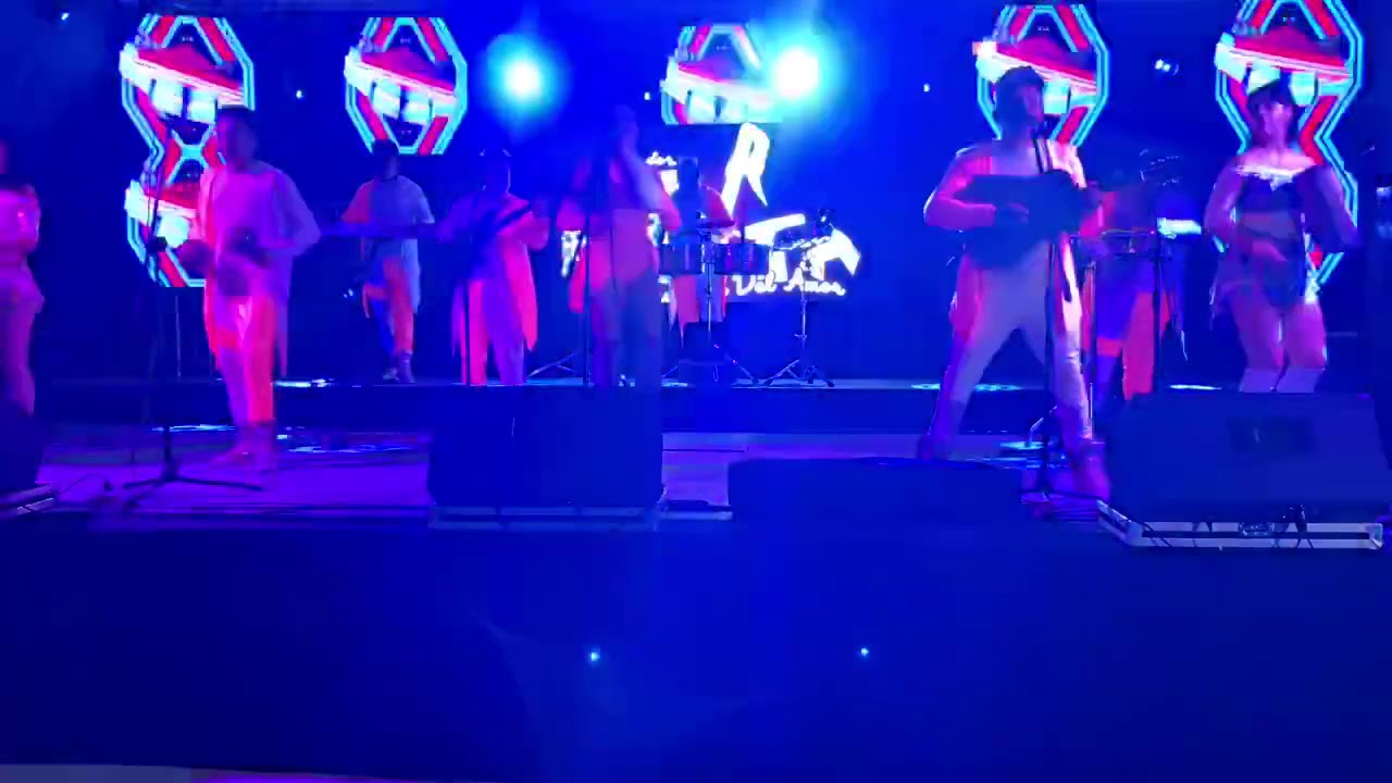 Que nota en foro STRABAGAN - La pa’Changa en vivo.