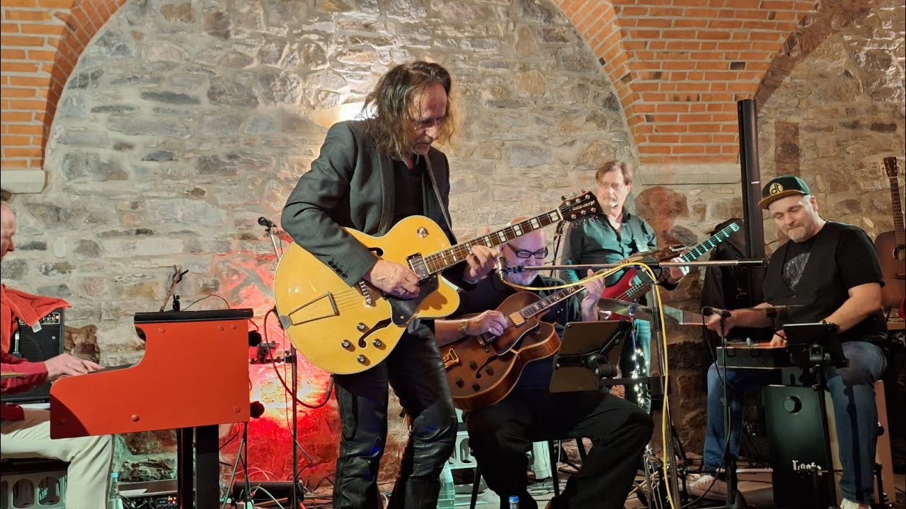 How blue can you get - Vito & Tosho feat. Tom Freitag & Friends 