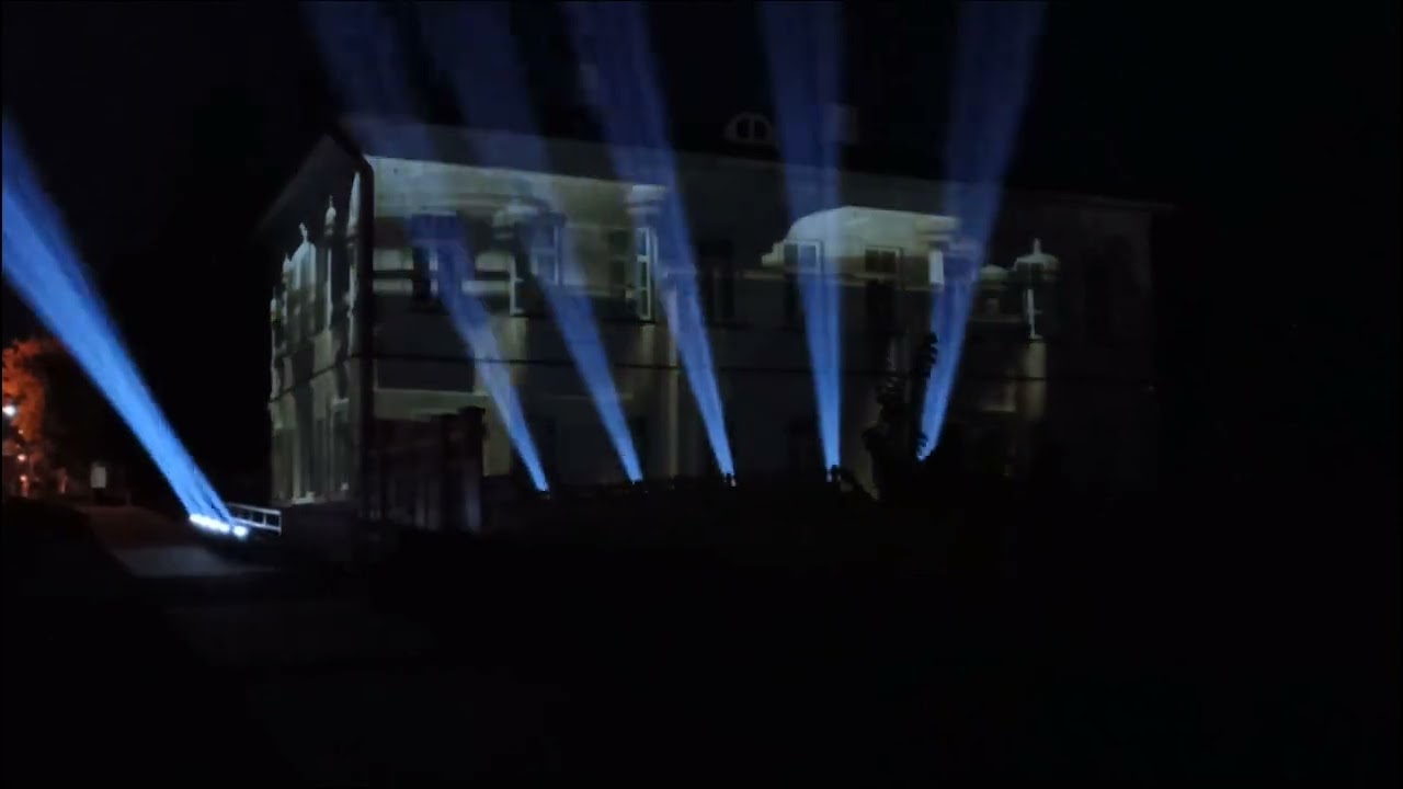 The ghost house shows a living picture  #ghosthouse #ghostvideo #shows #livingpicture #picture
