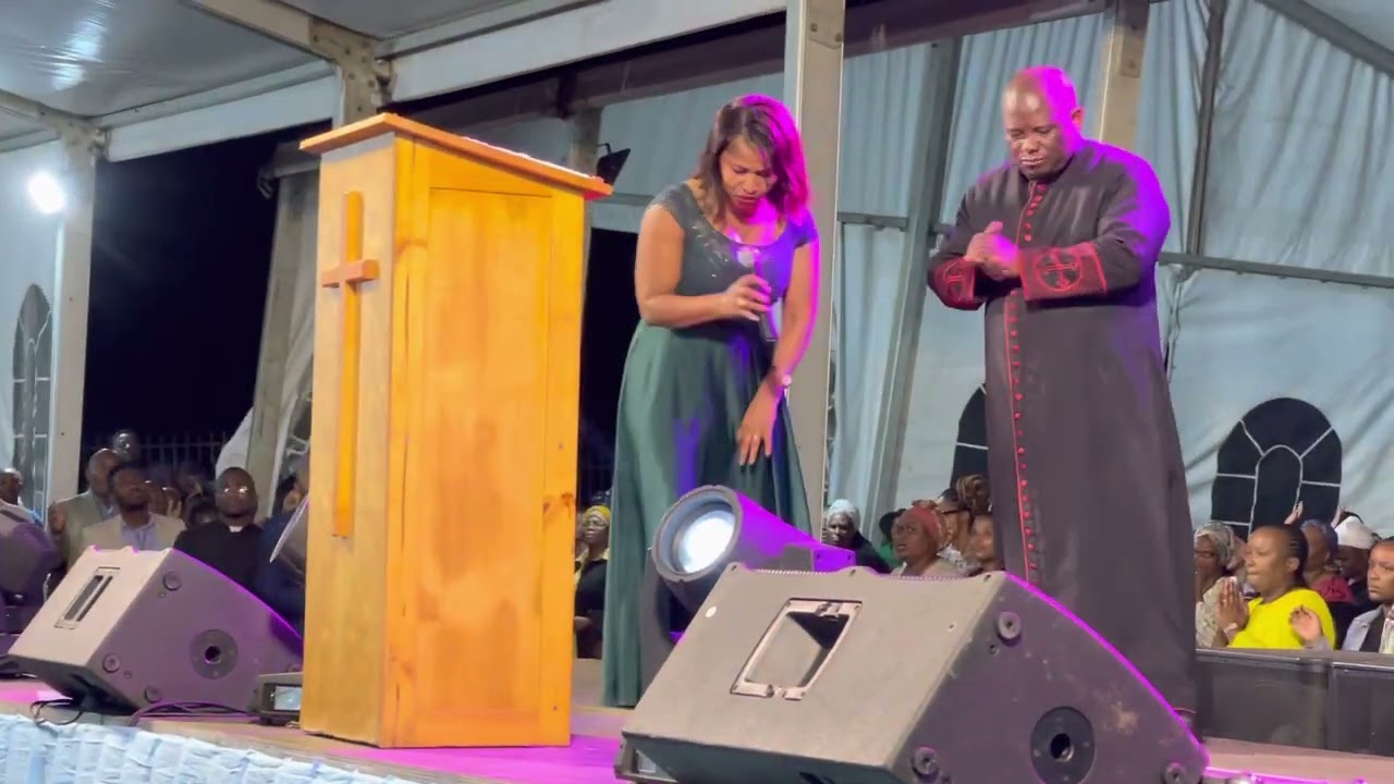 Revd. Sokhela and mam’uMsimanga