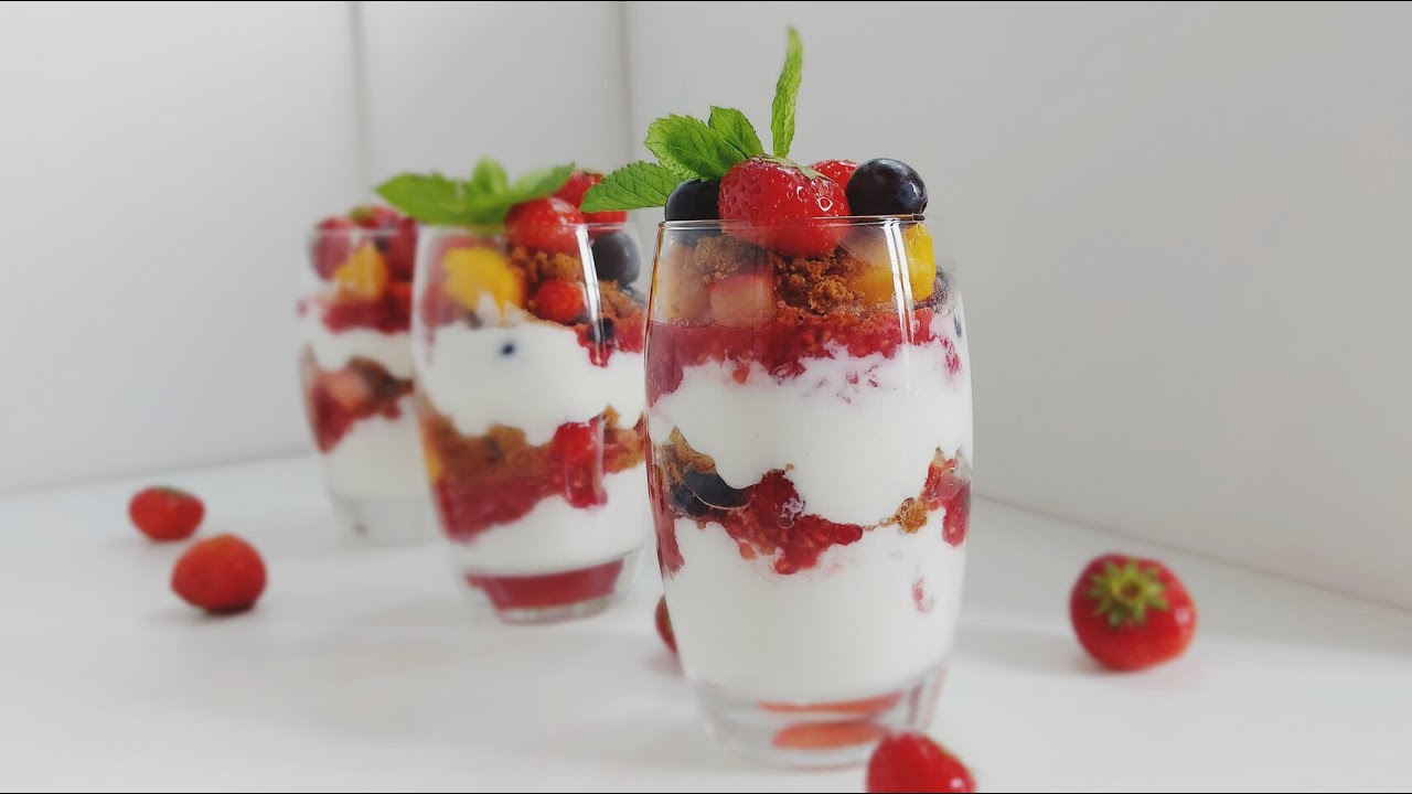 Granola Parfait Recipe | How To Make A Granola & Yogurt Fruit Parfait  | Everyday Health