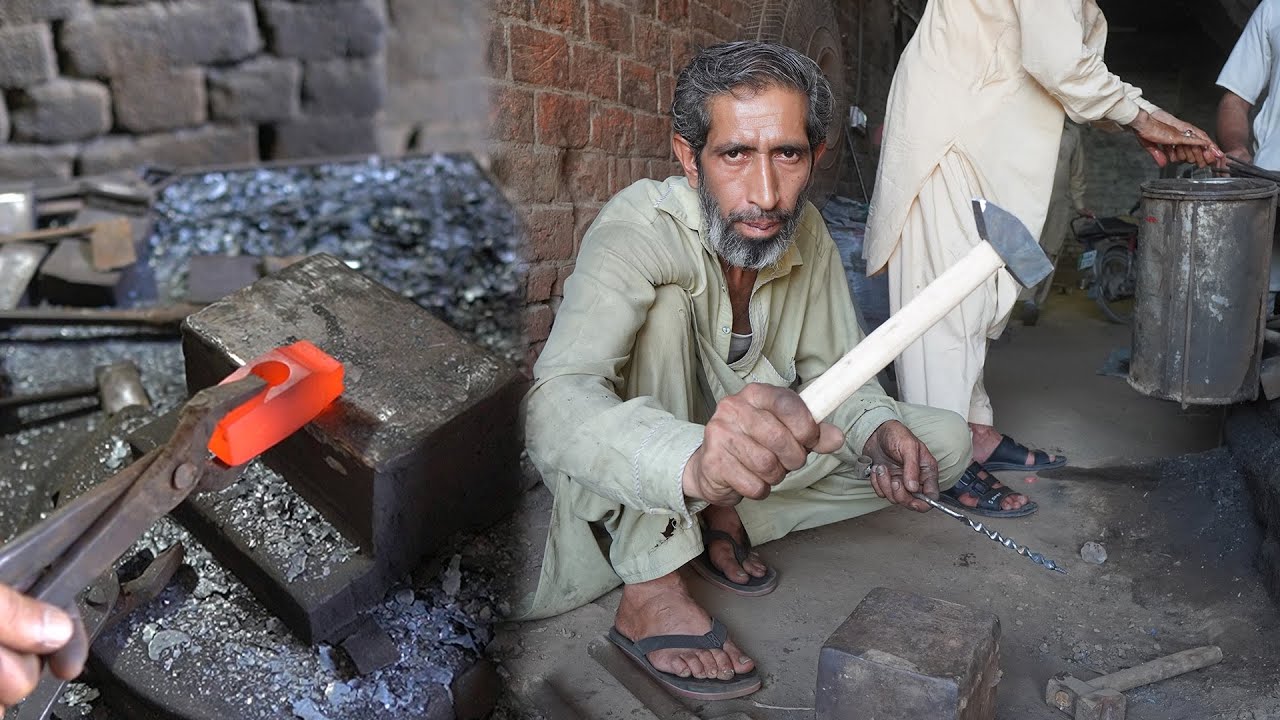 Superb Blacksmith Technique Of Making Hammer From Rusted Iron Rod In Roadside Workshop |