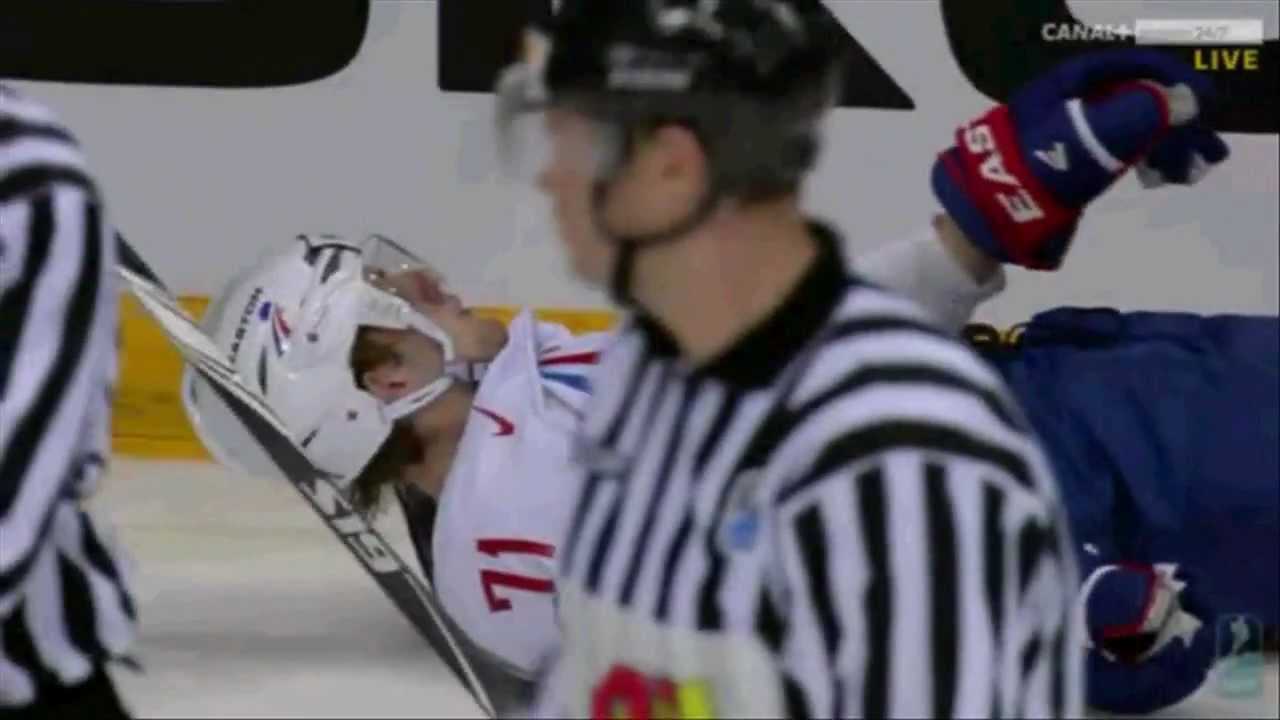 MM 2012 Sveitsi-Ranska | IIHF 2012 Switzerland-France- Bezina Hits Guttig