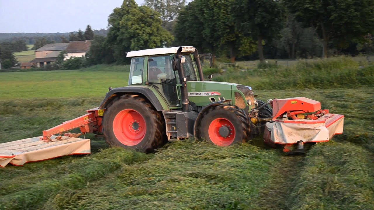 Gras mähen für die Heuernte 2013 mit Fendt 716 Vario und Kuhn [HD]