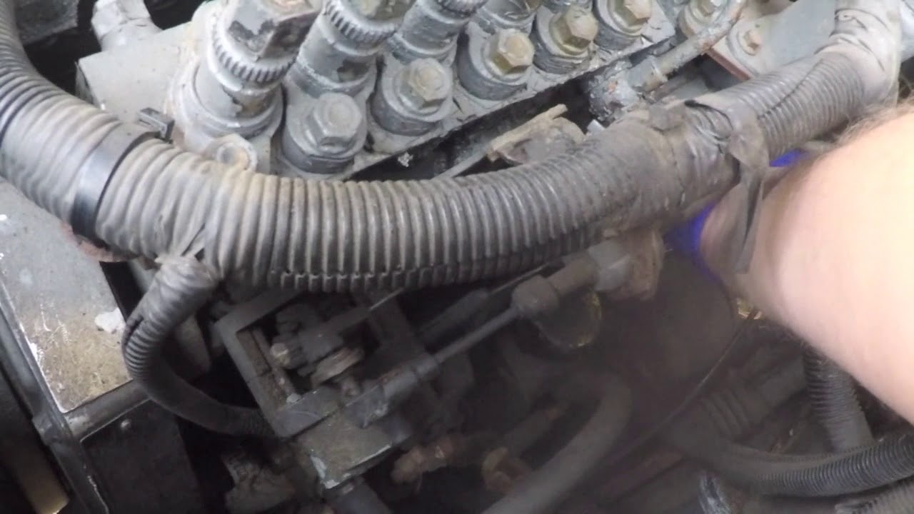 1997 Dodge Cummins 5.9 throttle linkage repair Part 1