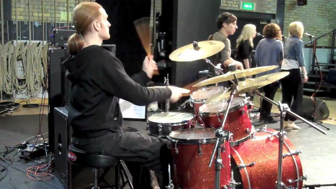 Brand New Heavies - Midnight at the Oasis (live) - Drum Cover by Windsor and co.