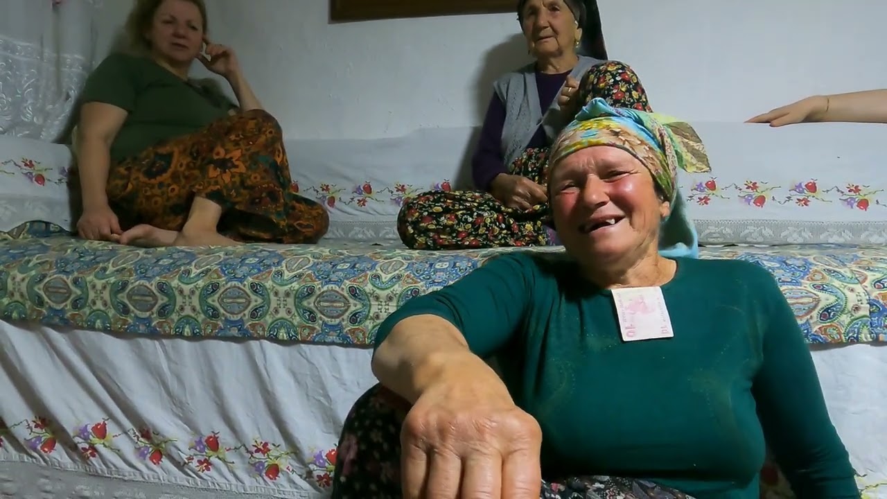 KÖYDE ANANEMDE AKŞAM OTURMASI & SOHBET   SÜPER KADIN DA BİZİMLE NAZAR DEĞENLERİ OKUYOR