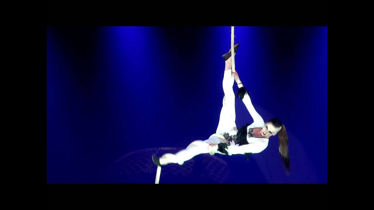 Saskja am Vertikalseil [Gastauftritt im FlicFlac in Aachen]