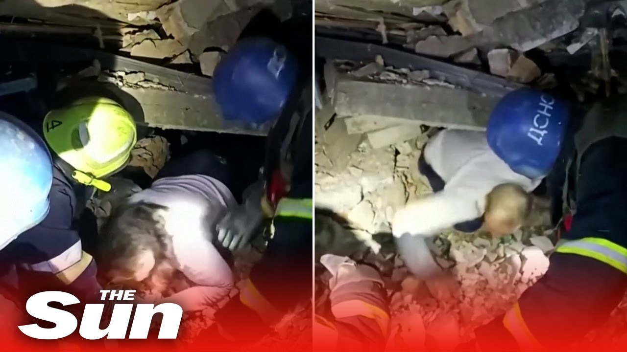 Emergency workers rescue family from rubble in Zaporizhzhia, Ukraine