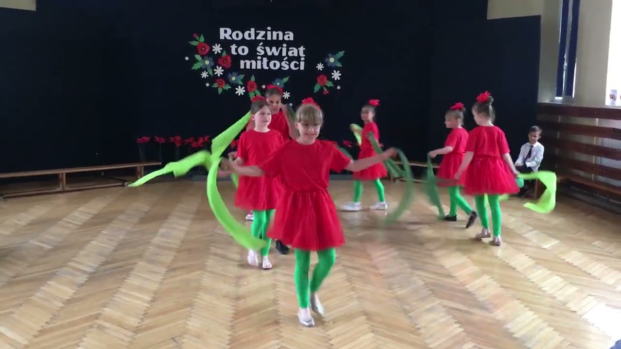 Walc kwiatów. NUTCRACKER - Waltz of the Flowers