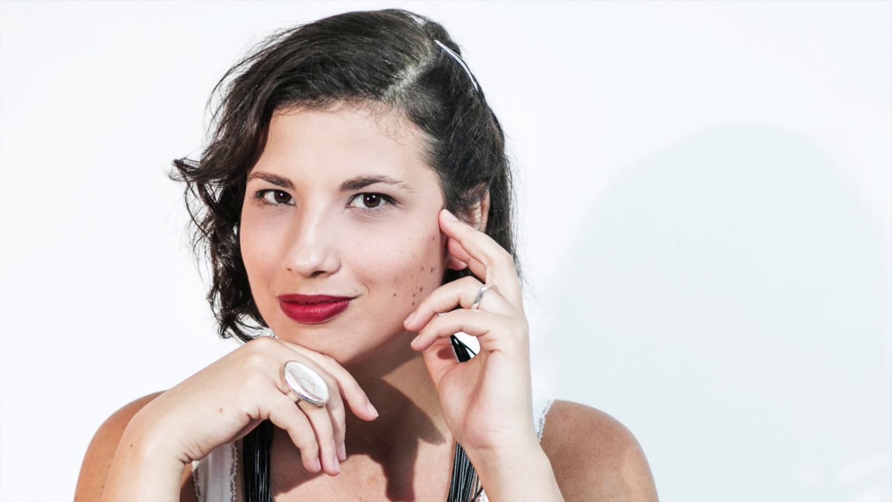 Juliska aus Budapest (Hungarian)