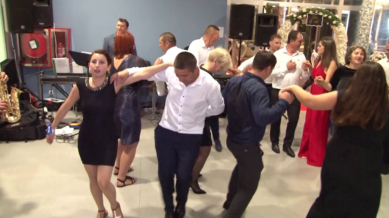 LIVE 2018 BATUTA DE LA VOINESTI IASI FORMATIA RECORD  NR 642004114