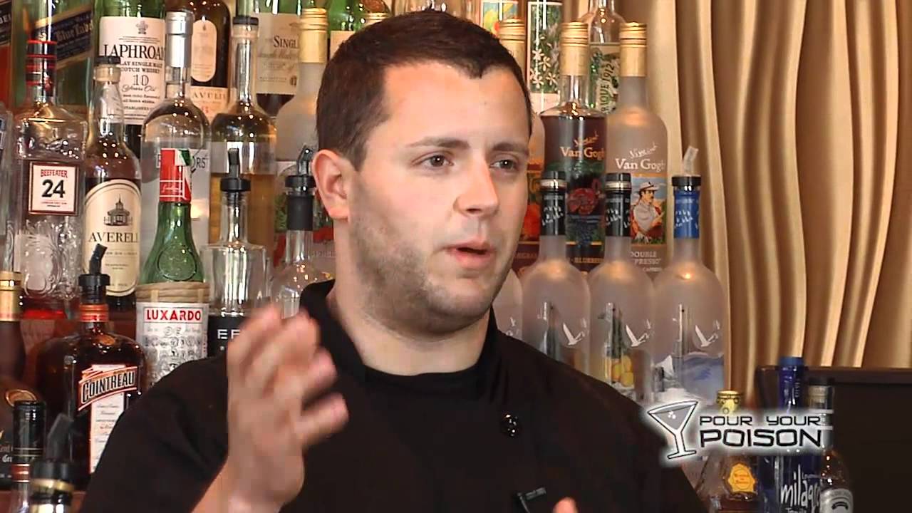 How to Make a Whiskey Sour with Egg Whites