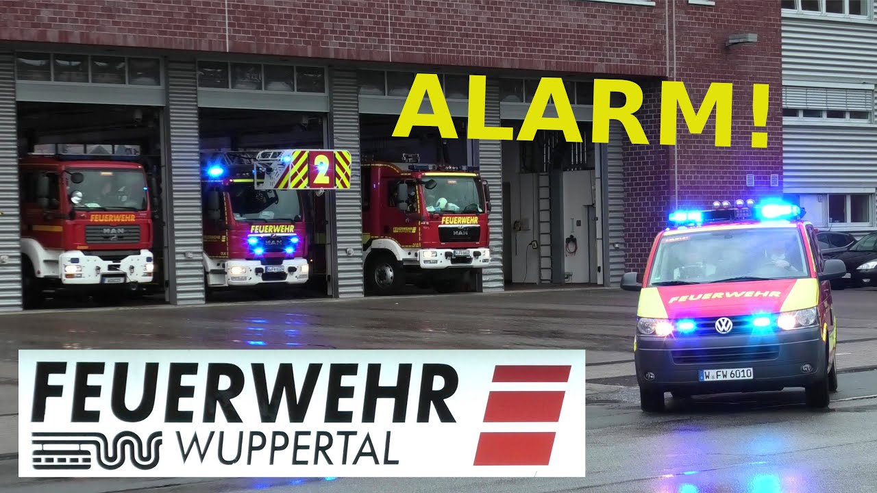 ALARM! Feuerwache 2 WUPPERTAL * MAN L&ouml;schzug r&uuml;ckt aus * Fire brigade * 4 Fire trucks