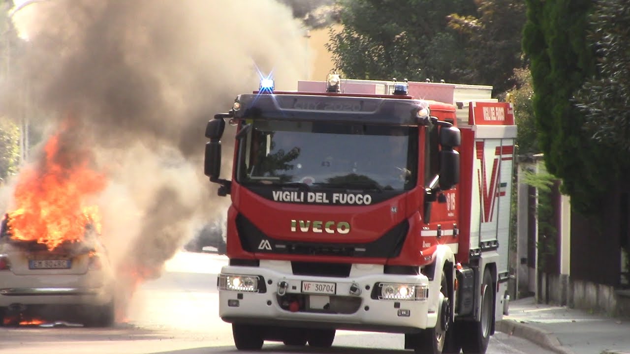 AUTOVETTURA IN FIAMME ARRIVO APS VVF BUSTO + APS VVF LEGNANO IN SIRENA (Legnano)