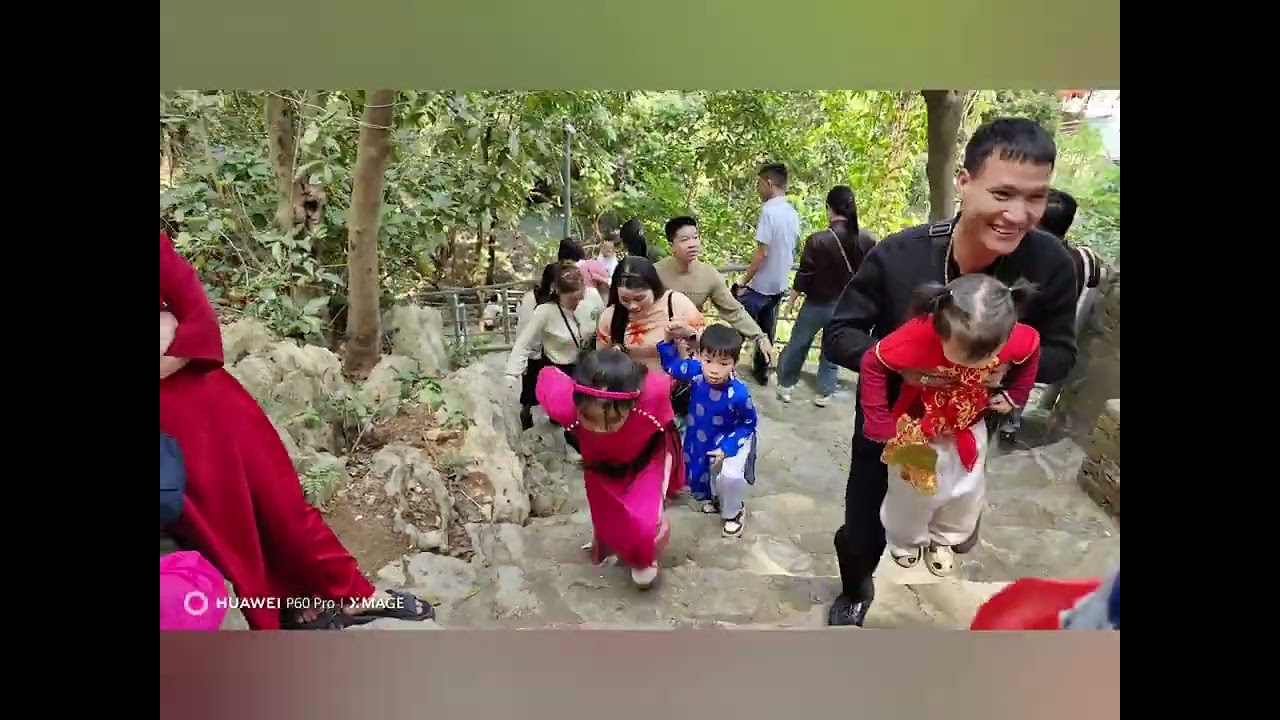 Khánh Linh - Minh Đức đi lễ chùa đầu năm (Chùa Thầy 2026) 