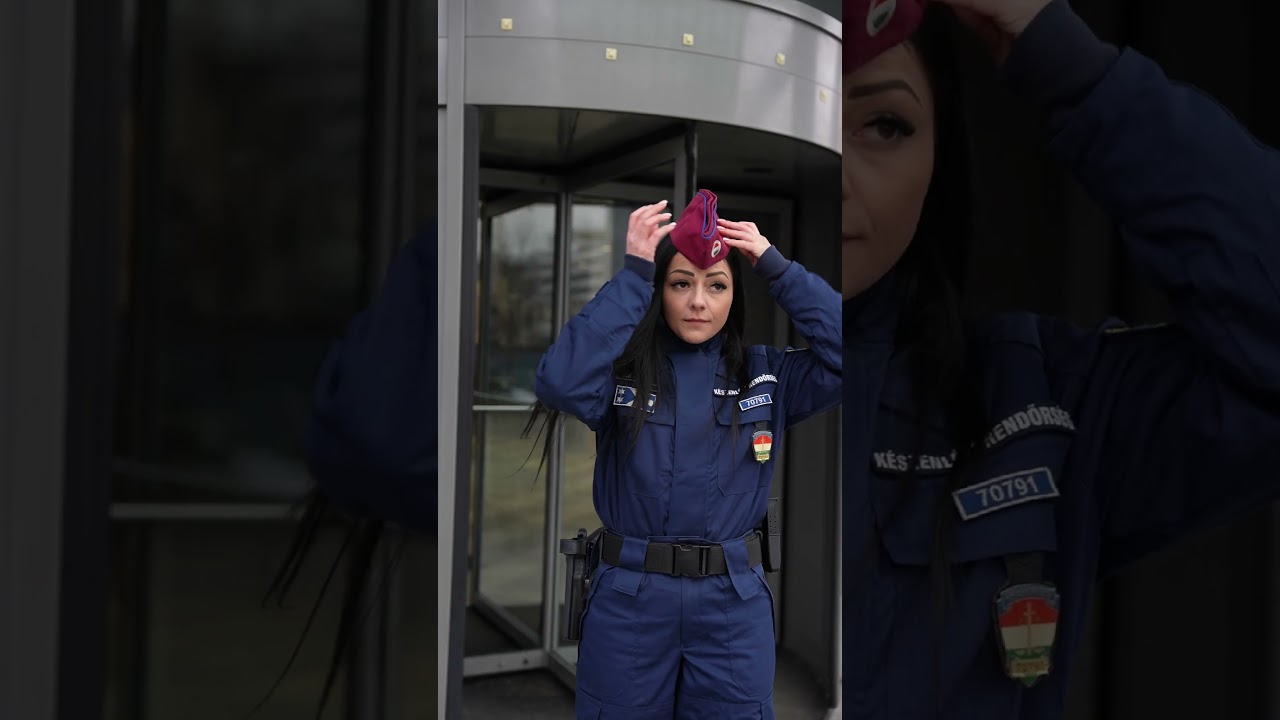 Fotog&eacute;n koll&eacute;ganőnk  #shorts #felkapott #cop #foryou #polizei #rendőrs&eacute;g #police #hivat&aacute;s