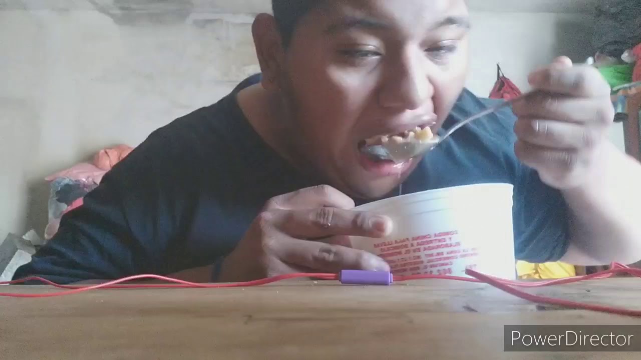 ASMR COMIENDO SOPA Y POLLO(relajante)