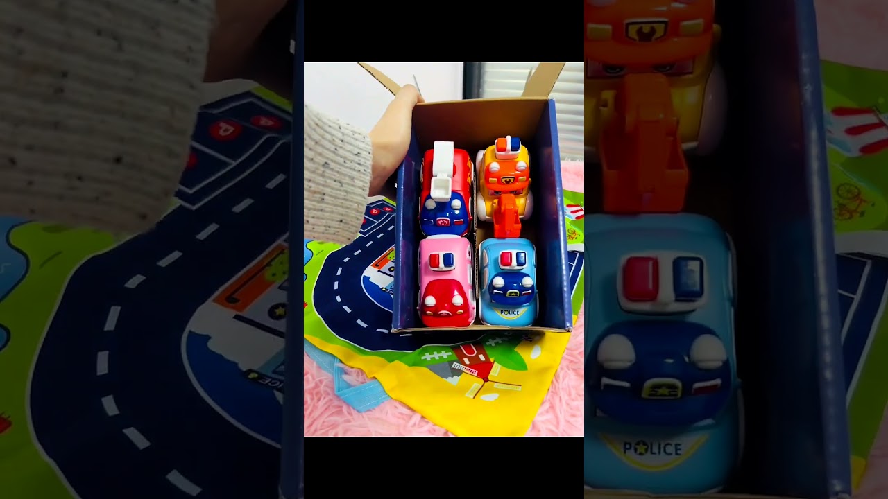 Fun car toys with route maps: perfect gift for kids! 