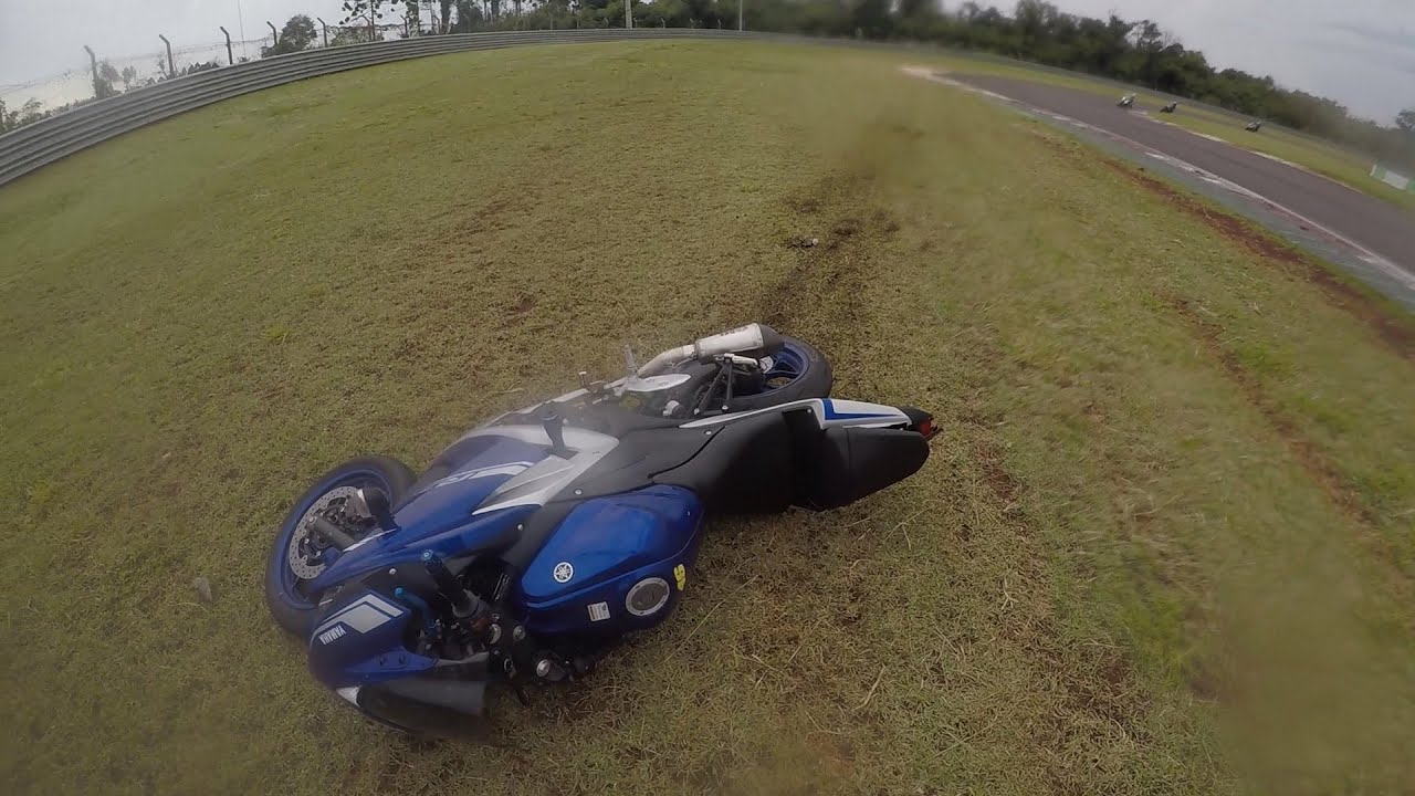 Caí no Track Day de R3 - Sem Cortes [Parte 1]