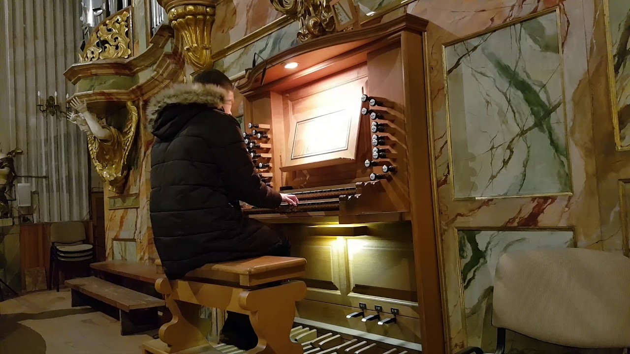 Gdy się Chrystus rodzi